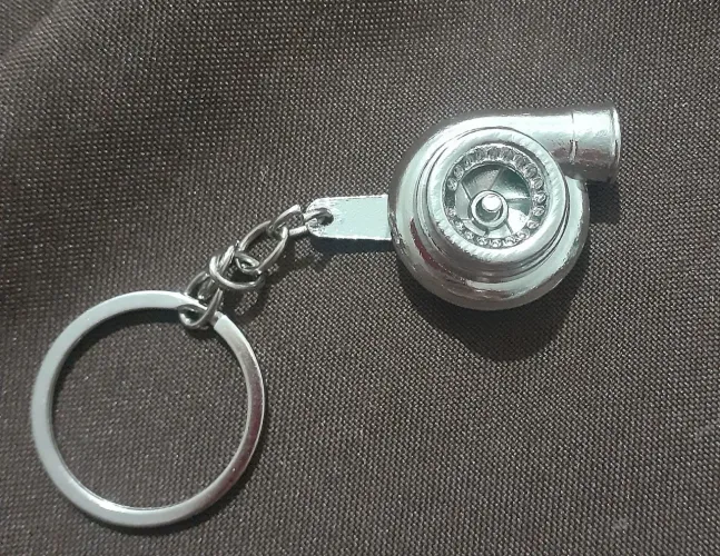 LOTE de CHAVEIROS HÉLICE TURBO ( LACRADOS)