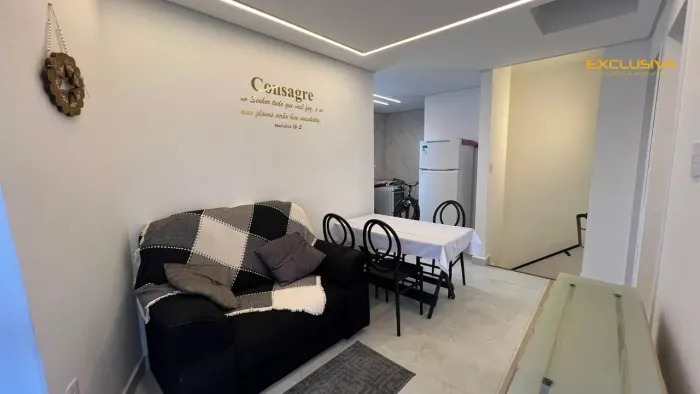 Casa em condomínio fechado, Caiçara