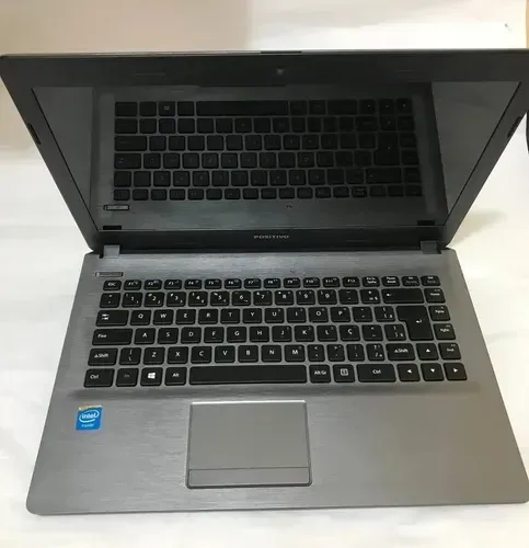Notebook semi novo