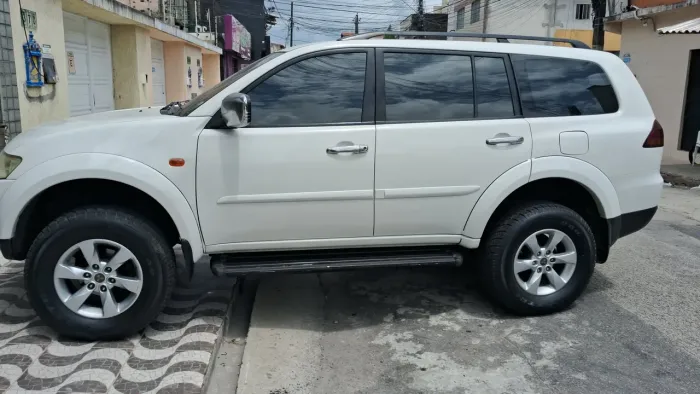 Mitsubishi Pajero Dakar 3.2 4X4 T.i. Dies. 5P Aut. 2013