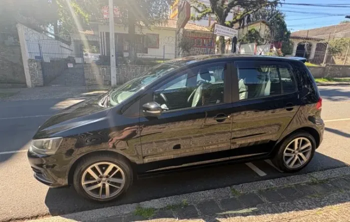 Volkswagen Fox RUN 1.6 Flex 8V 5P 2017