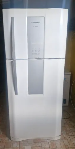 Vende-se Geladeira Frost Free 553 litros Electrolux