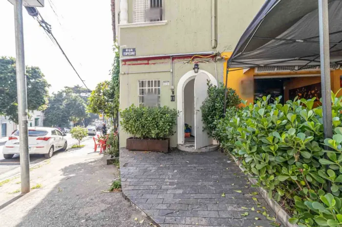Sobreloja na Rua Itapicuru, 728 85 m²