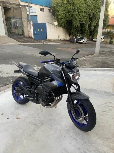 Vendo xj6 impecável
