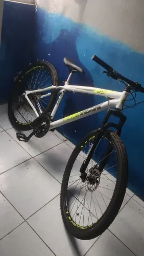 Vende-se essa bicicleta!