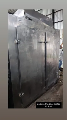 Câmara fria duas portas 220v