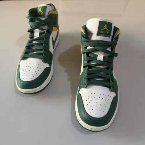 Tênis Air Jordan 1 Mid Sonics Green Yellow