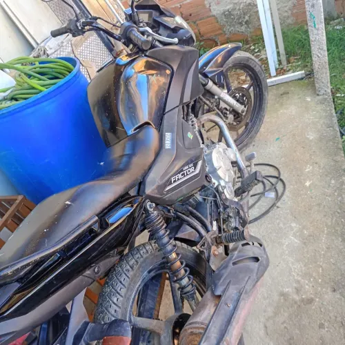 MOTO FACTOR 125