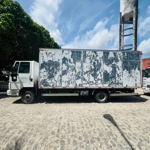 Caminhão Ford Cargo 816 2013 - Diesel, Baú Fechado, Revisado