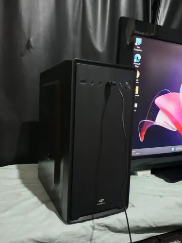 CPU com core i3 2120 ssd 240 hd 500 4 GB Win 11 