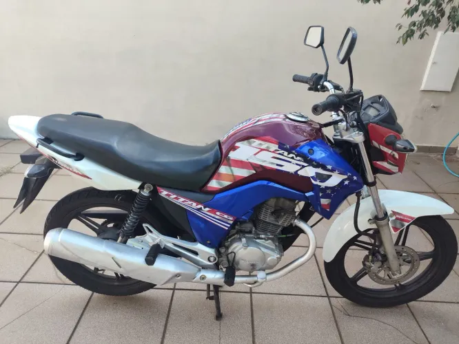 Vendo CG Titan 150 EX 2014