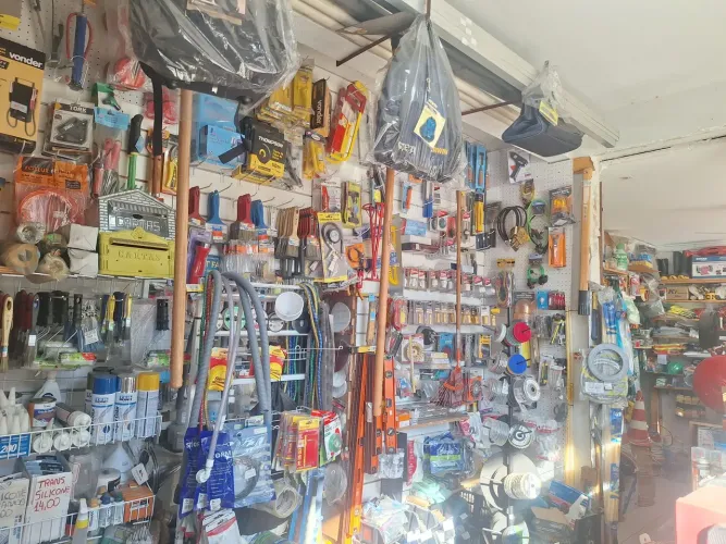 Vendo Loja de Parafusos e Ferramentas