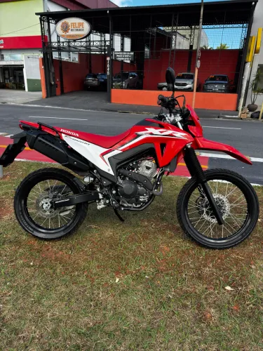 Honda XR300 Tornado 2025