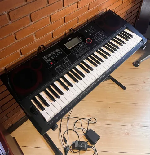 Teclado Casio CT-X3000 + Pedal + Suporte + Capa