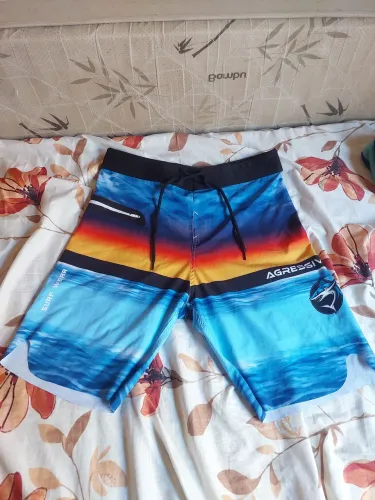 SHORT CORTA LEISE, AGRESSIVO SURF SEMI NOVO
