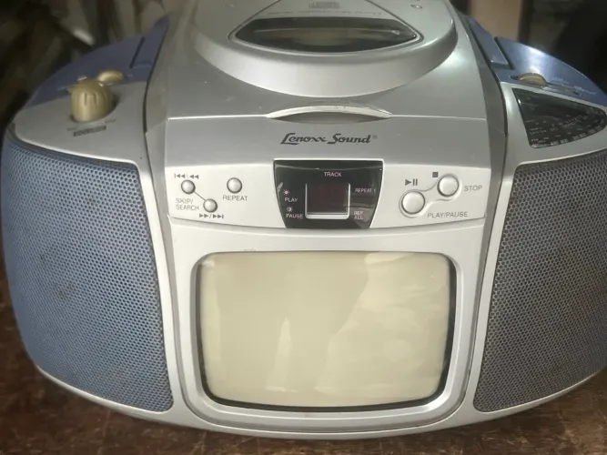 Rádio tv relíquia