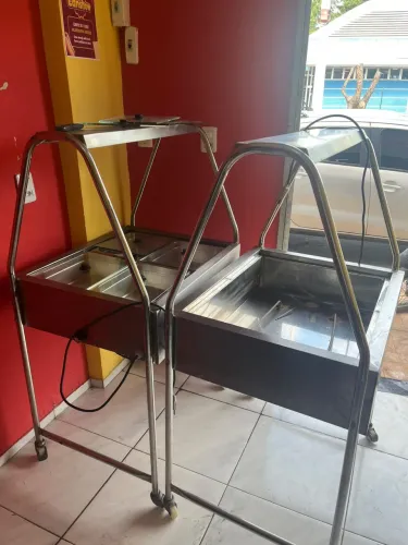 Buffet self Service em inox com 12 cubas tampa vidro