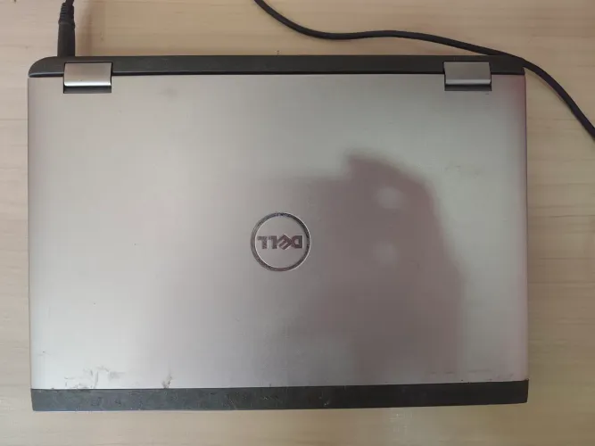 Notebook Dell Vostro i5 4GB ram 250HD