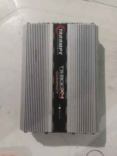 Amplificador Taramps TS 800x4 oferta pra desocupar espaço