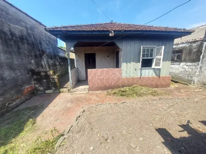 FUNDOS - Casa/Terreno com matricula completa
