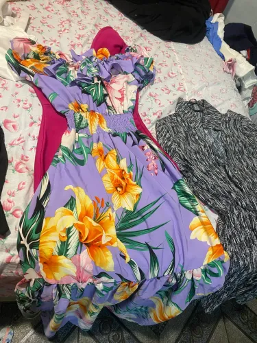 Lote de roupas