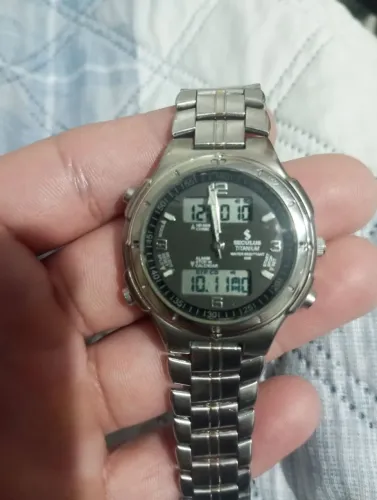 Relógio séculos Titanium