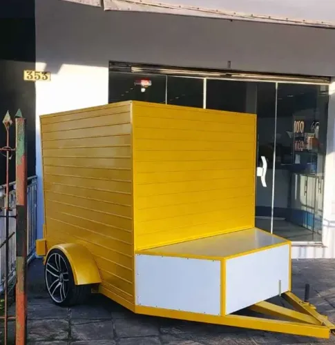 Trailer baú 