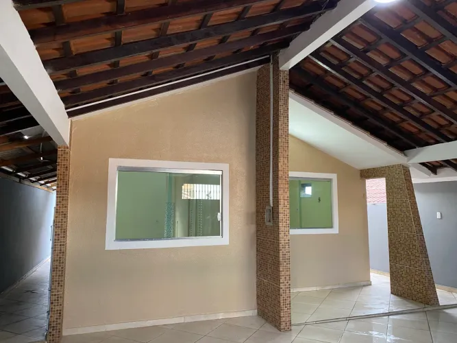 Alugo Linda Casa em Condomínio