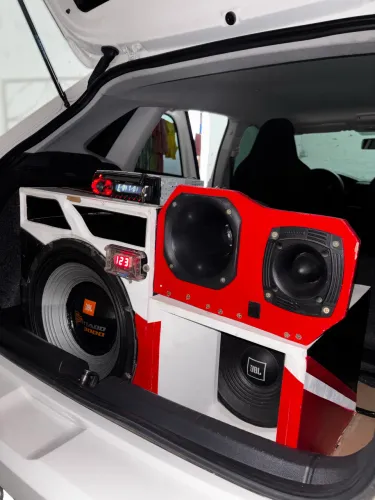 Caixa trio JBL
