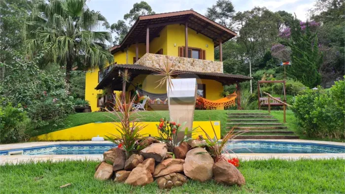 Condomínio com 3 quartos à venda em Jardim estância brasil - SP
