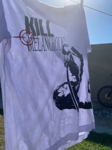 Camiseta Kill Melancholic