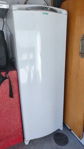 Freezer vertical Consul