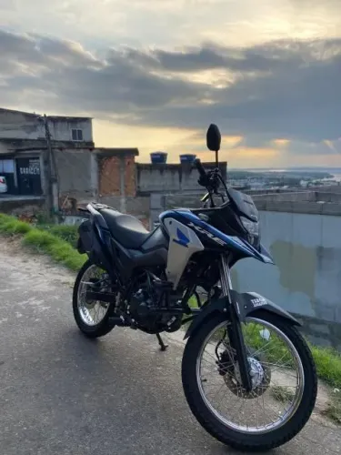 Vendo XRE 190 2025 único Dono.