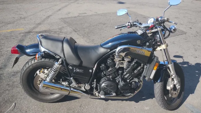 Vmax 1200 ótimo estado 