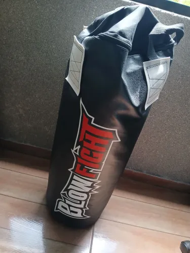 Vendo saco de pancada e luva boxe