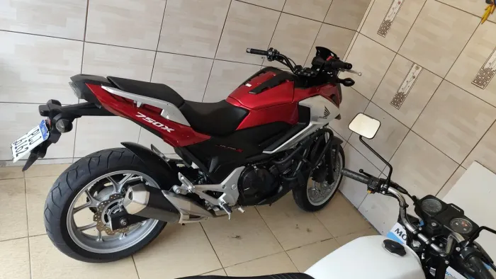 Honda NC 750x novíssima