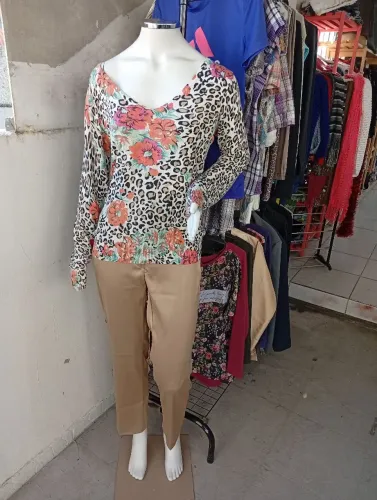 Manequim feminino loja