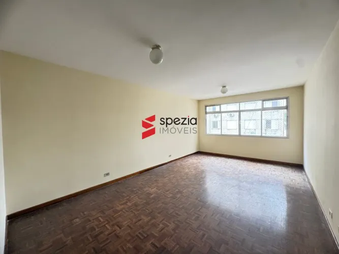 Apartamento 3 Quartos no Centro de Curitiba, 141 m², para Retrofit