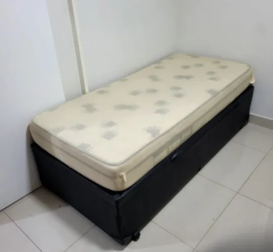 Cama box solteiro e colchão (usados)