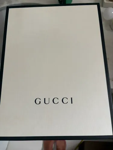 Caixa Gucci fina e grande - 41x31cm