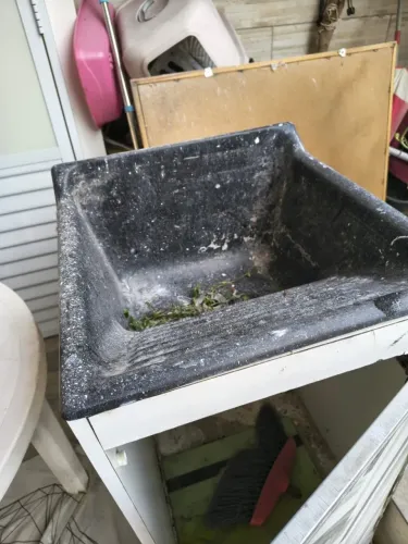 Tanque de roupa pequeno - doação