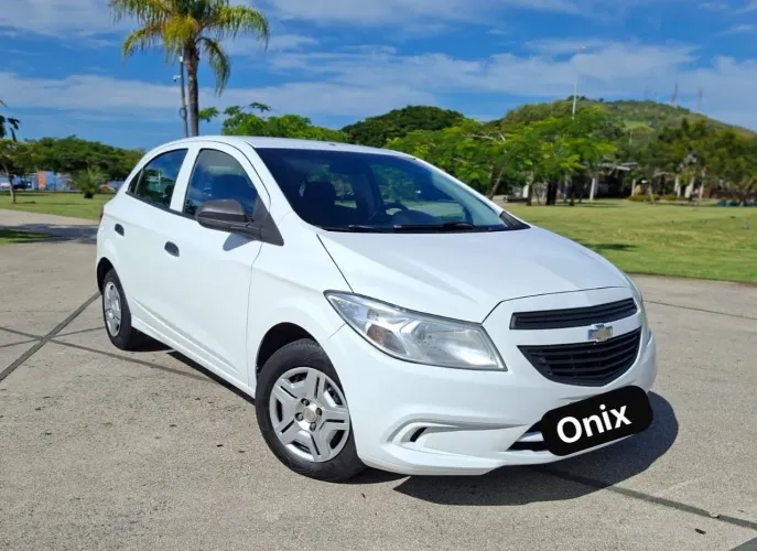 Chevrolet Onix JOY Hatch 1.0 8V Flex Mec. 4P 2018
