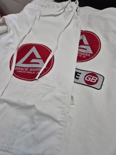 Kimono GB A3 e camisas