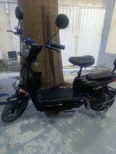 Vendo Scooter elétrica,moto funciona só colocar bateria