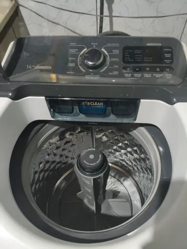 Máquina de lavar 14 kg Electrolux 