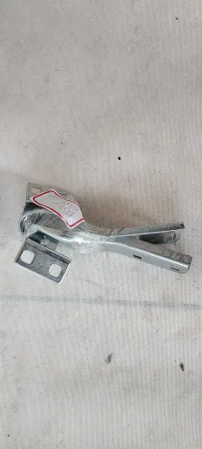 Braço do capô Dodge ram 2017 