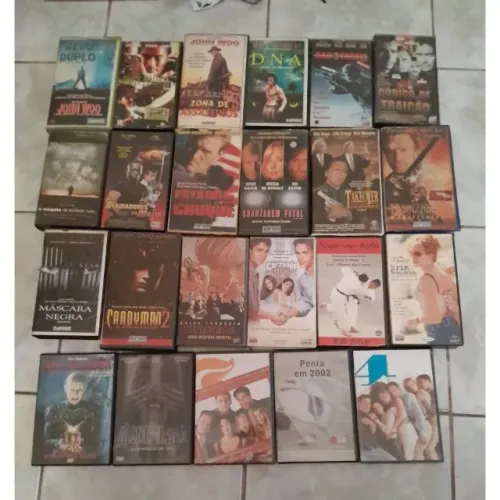 VHS usado, porém em bom estado.    Cada VHS por 30,00 faça a sua esolha :    1- ERIN BROCK