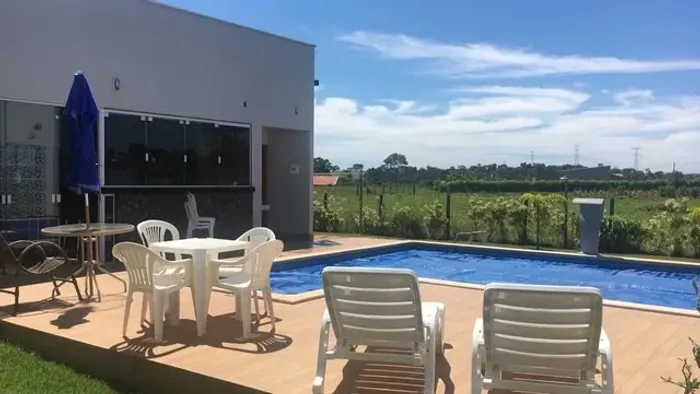 Aluguel de chácara temporada 4 suítes - pertinho de trindade e Goiânia