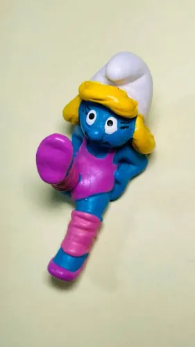 Smurfette Schleich em Roupa de Ginástica - boneco altura 4 cm (da coleção vintage) rara!