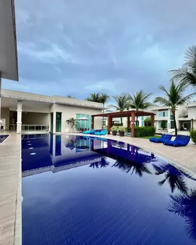 Casa duplex com 3 suites em condominio super completo em Fortaleza